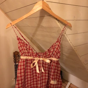 Odd molly linne - Odd molly linne<3 köpte den på plick! Pris kan alltid diskuteras