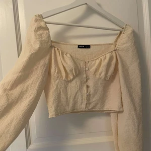 Blus/Topp - Shein - Beige/gul superfin topp från Shein i storlek S.