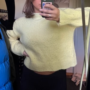 Stickad  - Från zara, så snygg