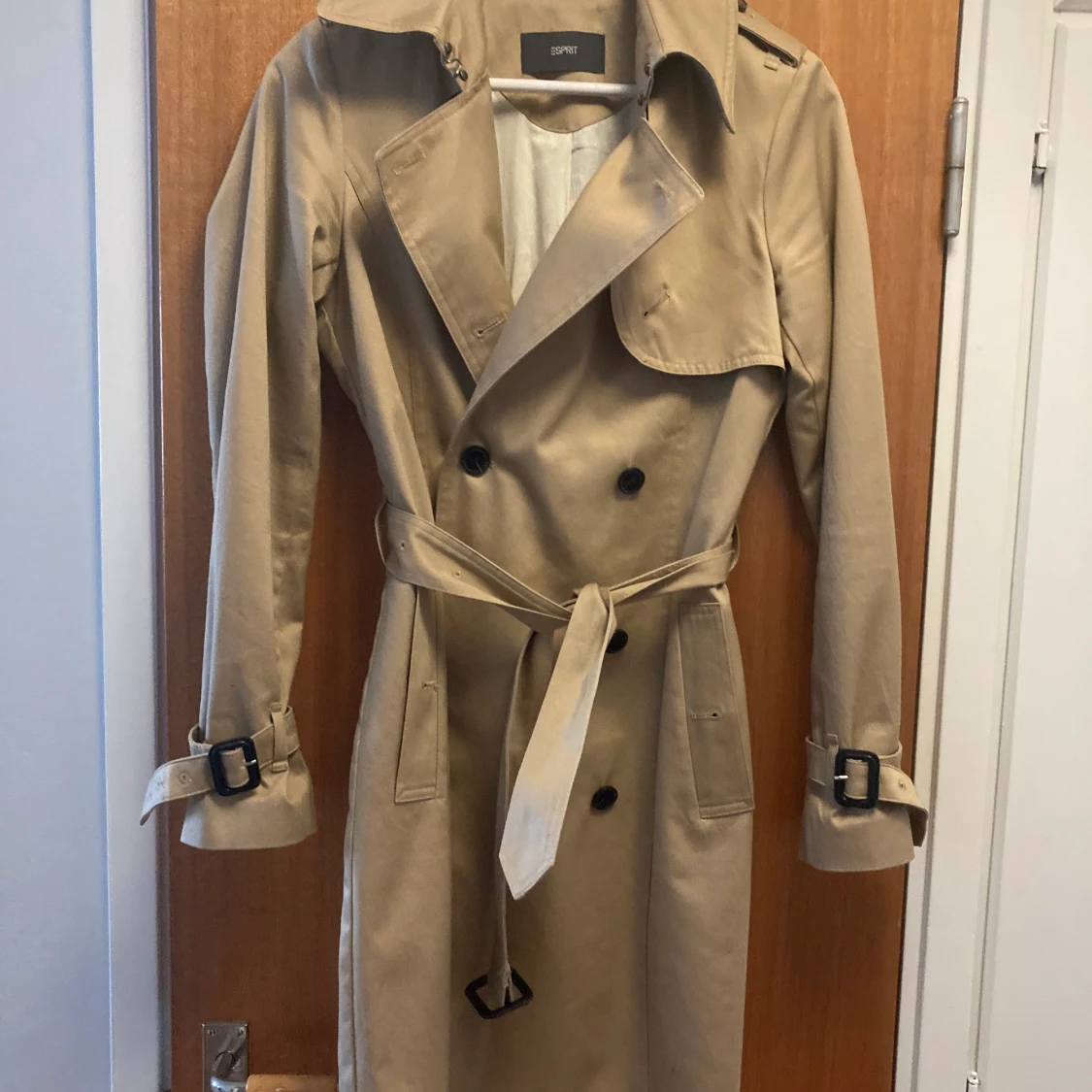 Esprit trenchcoat