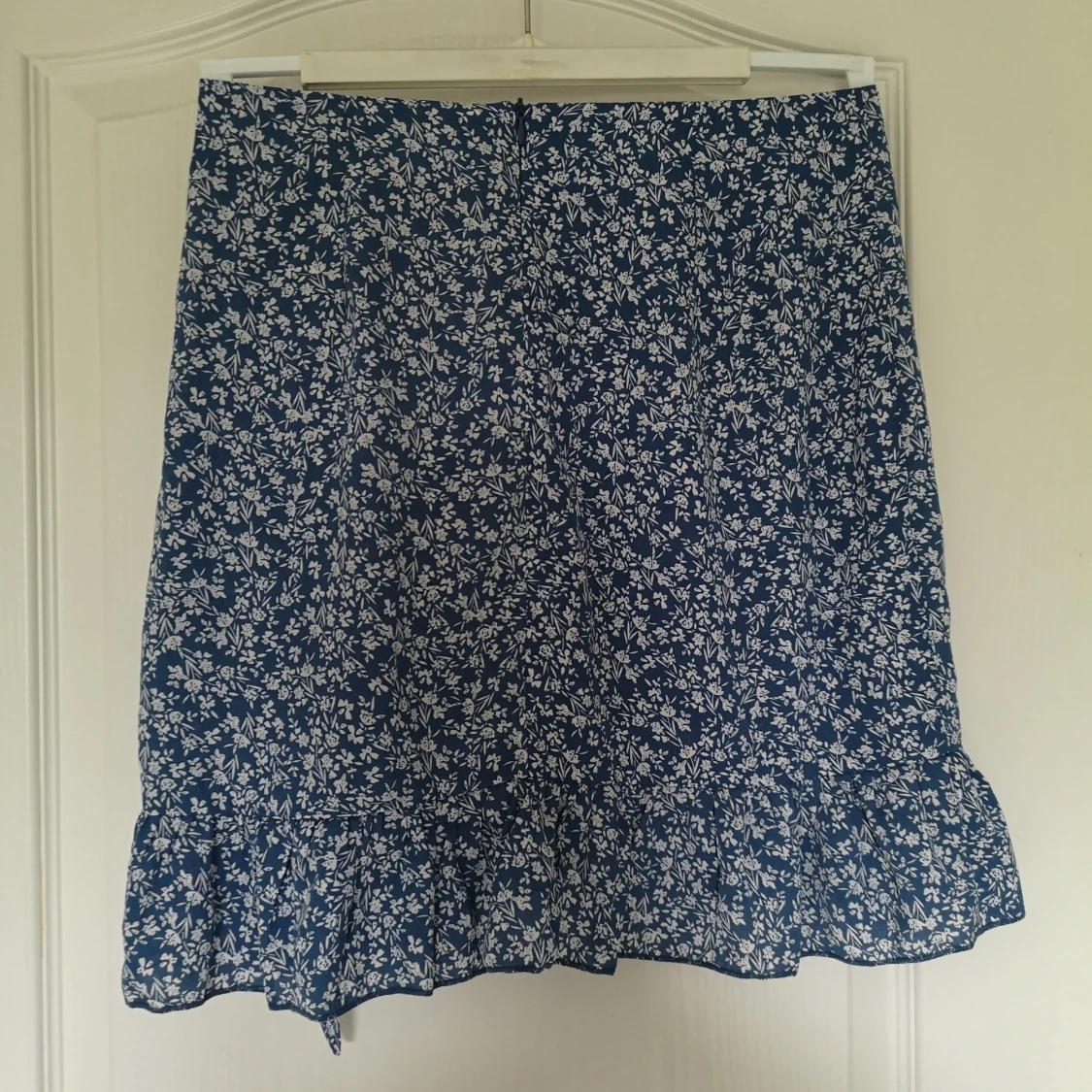 Supersöt blommig kjol - 90