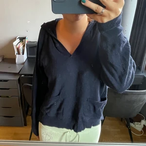 Zara tröja - Söt tröja från zara jag aldrig använt💕