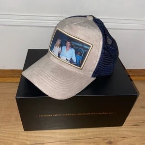 Maggiore C1 keps - Tjena! Säljer en mycket limiterad och fet keps som bara är använd ett fåtal gånger! 