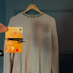 Acne studios tjocktröja - Cond 7/10 Storlek är XS men passar som M/L, jag är 184