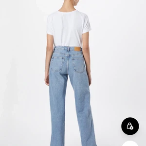 Monki jeans - Säljer dessa pga att dom inte kommer till användning. Jag har använt dom få tal gånger. Ord pris är 415kr och priset kan diskuteras! Ställ frågor om ni har så svarar jag så snabbt jag kan.