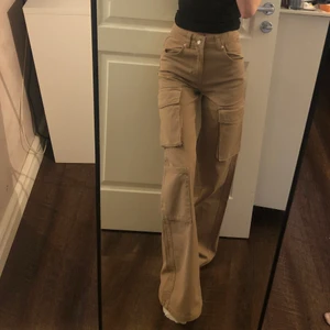 Cargobyxor  - Storlek 32, helt oanvända 