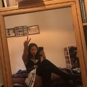 Tenniskjol - Vit tenniskjol, liten i storleken så den skulle passa strl 34