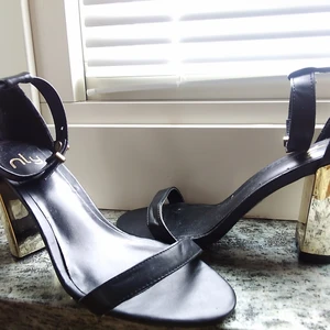 Klackskor  - Klackskor från Nelly 