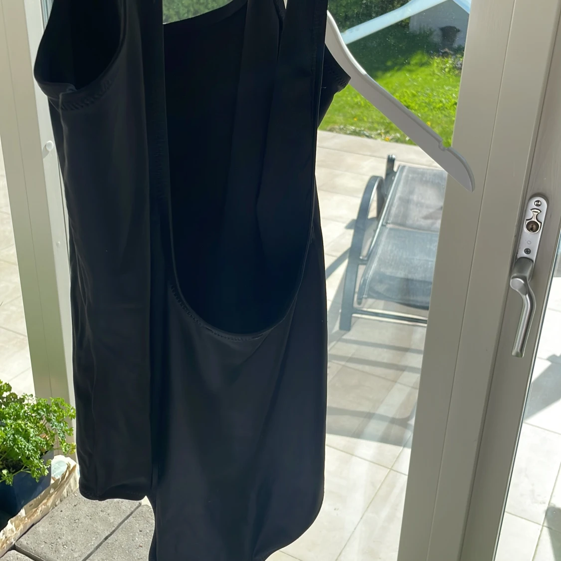 Svart baddräkt  - 91