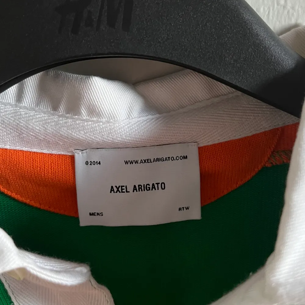 Helt ny Axel Arigato tröja med Carrots Collab is storlek M, den är unisex och aldrig använd . Tröjor & Koftor.