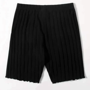 Ribbade svarta biker-shorts  - Mjuka och sköna byxor