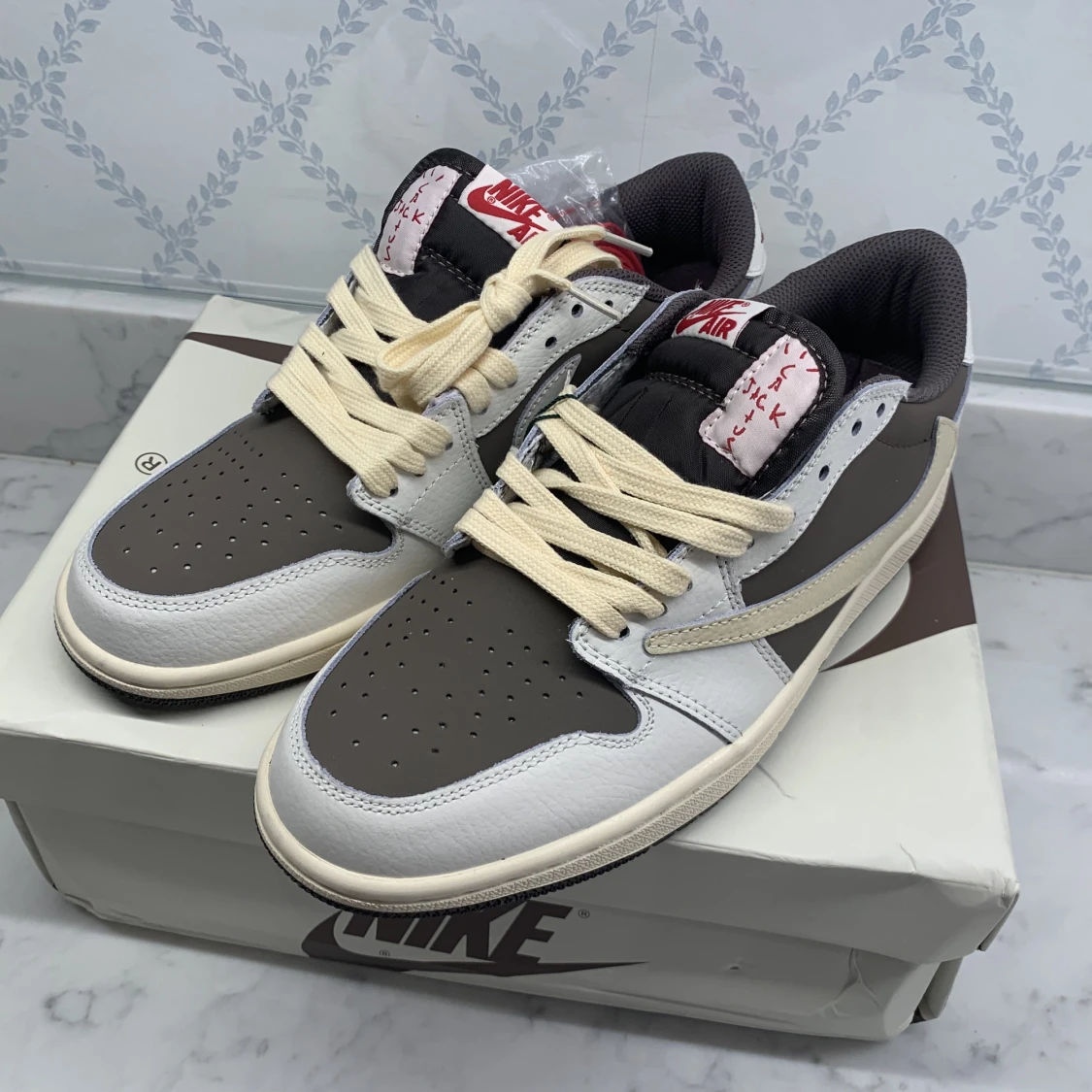 Air Jordan 1 low Travis scott Reverse Mocha - 90
