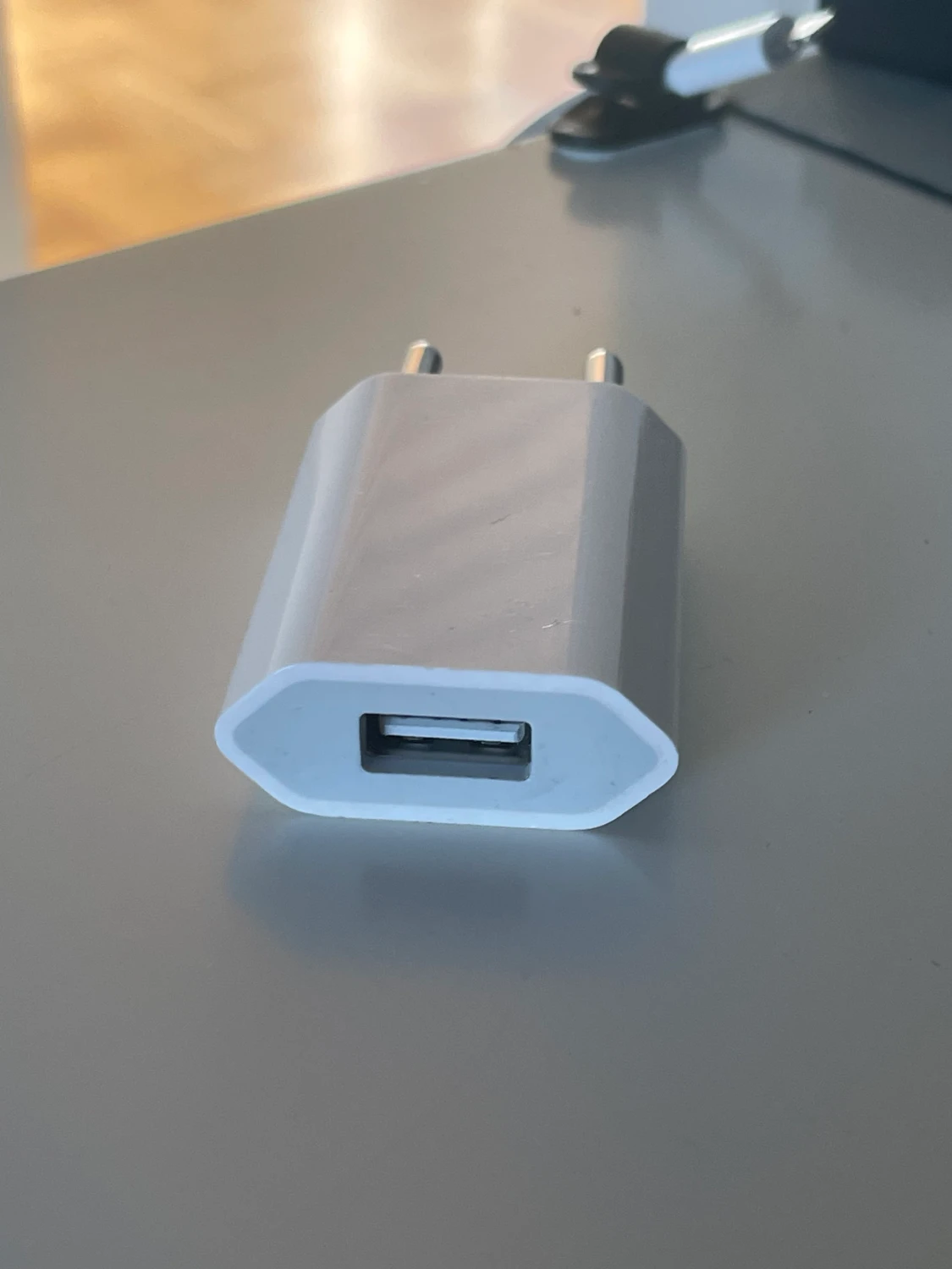 (Apple) USB adapter 5w