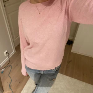 Tröja - Så fin rosa stickad tröja!! Från only strl XS💕 150kr + frakt 