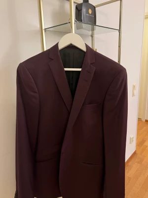 Kavaj Tiger of Sweden  - Storlek 48 Knappt använd Nytt skick