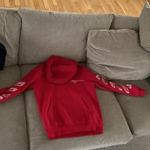 Off-White - Rätt använd men pris kan diskuteras. En trade hade dock suttit bättre