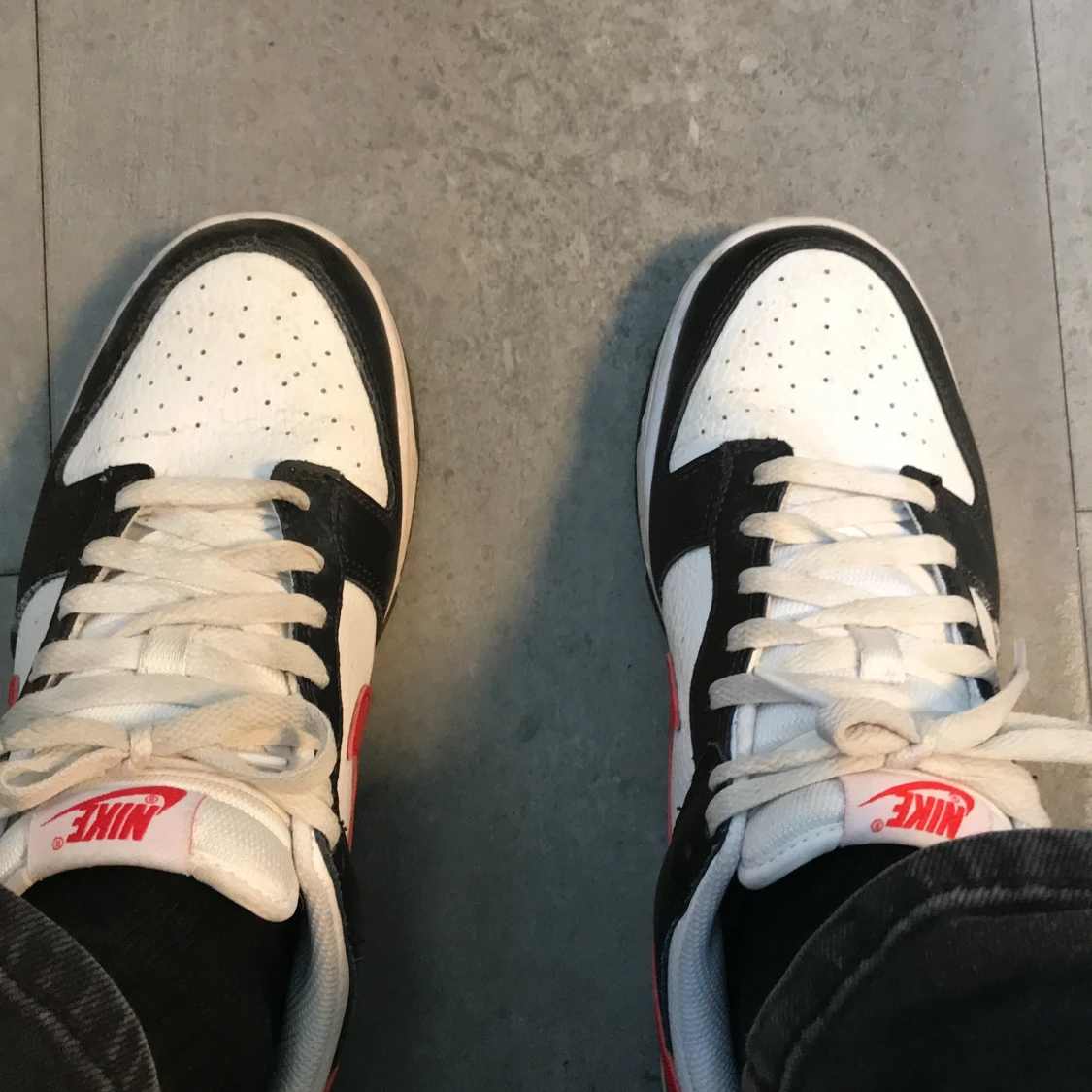 Säljer red swoosh pandas! - 91