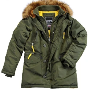 Alpha Industries PPS N3B  - Helt ny vinterjacka som var för stor så jag säljer dem vidare till ett riktigt bra pris just nu.  Den är i Large, men passar en i Medium.  Nypris 4999:- Säljes för 1799:-