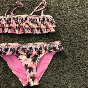Bikini  - Den är i bra skick.