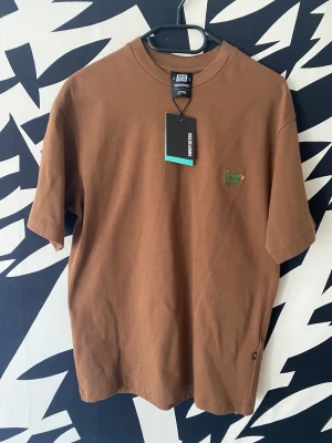 SweetSkbts  - Helt ny SweetSkbts tee. Betalar inte frakten!