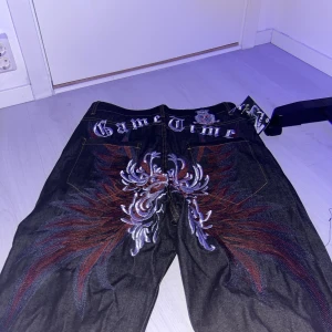 Skater bukser  - Helt nya, inte använd ”game over” bukser