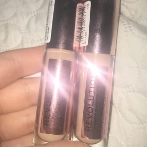 Concealer  - Köpte fel färg de är oöppnade 