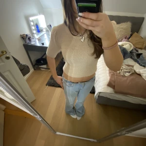 Fluffig trekvartstopp - Fluffig topp med trekvartsärm💓💓