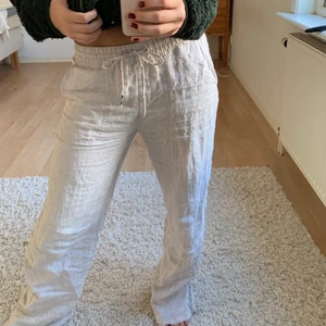 Linnebyxor  -  linnebyxor från Esprit  