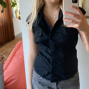 Tröja - Skjorta som aldrig är använd!