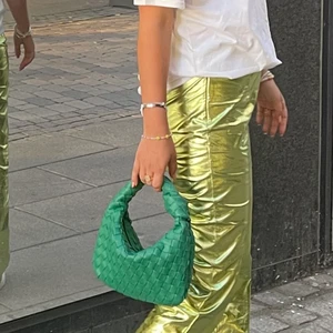 Väska - Grön bottega inspirerad väska. 349kr inkl frakt. 