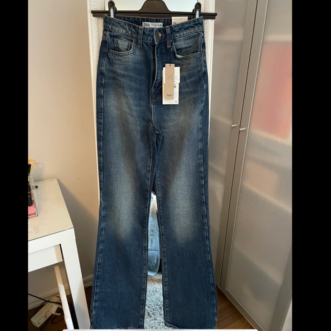 Zara jeans