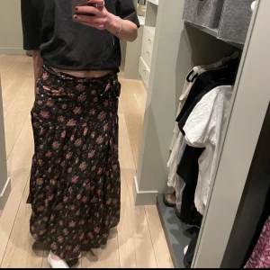 Lång kjol  - Mönstring lång kjol🥰🥰