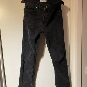 Just junkies jeans  - Tja! Säljer ett par just junkies jeans som inte kommer till användning.
