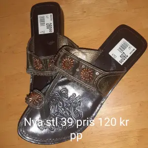 Nya sandaler nypriis 280 kr 