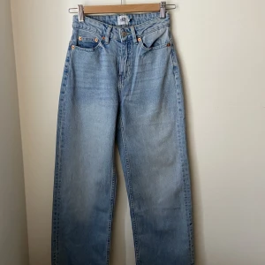 Jeans - Säljer dessa jeans ifrån lager 157 i modell ”LANE” (aldrig använda)🤍