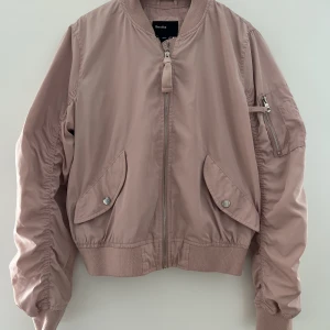 Bershka bomber - Great condition pink bomber M-L