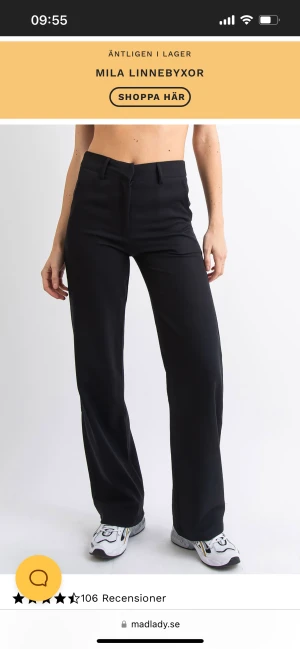 Kostymbyxor Nova från Madlady🖤 - Säljer två par kostymbyxor från Madlady, det är regular i längd och passsr bra på mig som är 168 cm.  Båda är i strl 38, men kan passa 36 eller 40 beroende på hur man vill att de sitter.  Ord pris 599, säljer mina för 250 kr st. 