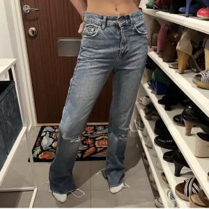 Jeans  - Jeans från pull and bear. Strl 34. Frakt:69kr ❣️