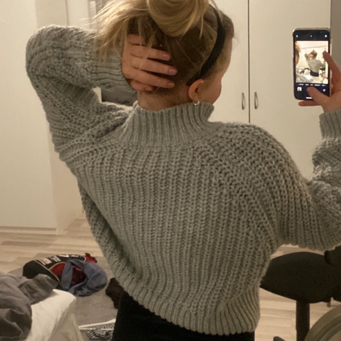 As skön stickad ljusblå tröja😍 - 90
