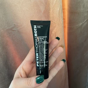 Peter Thomas Roth - Säjer den populära Peter Tomas Roth som gick viralt på TikTok, nypris 400kr. (ENDAST TESTAD) säljer då jag tyvärr har väldigt känsliga områden runt ögonen och på grund av det inte kan använda den. 250kr inklusive frakt ❤️