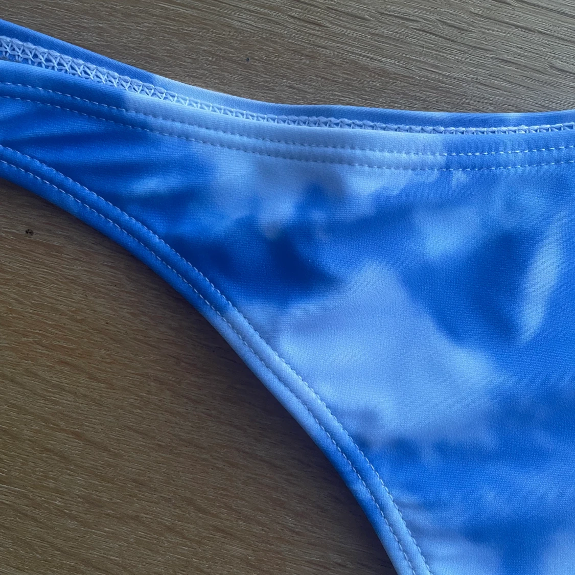 Bikinitrosor stl S - 90