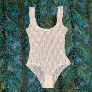 Vit Spetsbody - Body i spets, ca strl XS, stretchig på bredden