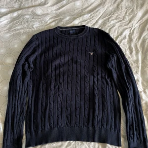 Gant - Gant tröja. Svart färg storlek medium i bra skick. 