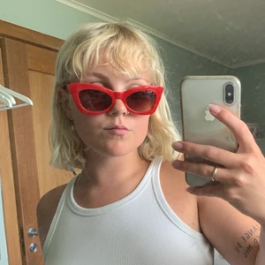 Retro solglasögon  - Inköpa för 150 på Pop Stockholm! Bra skick knappt använt