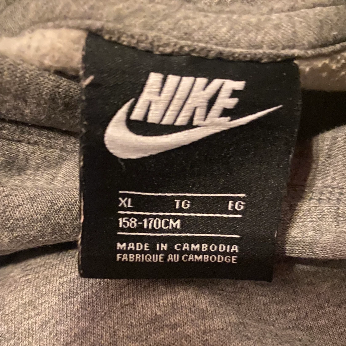 Nike Grå Hoodie  - 90