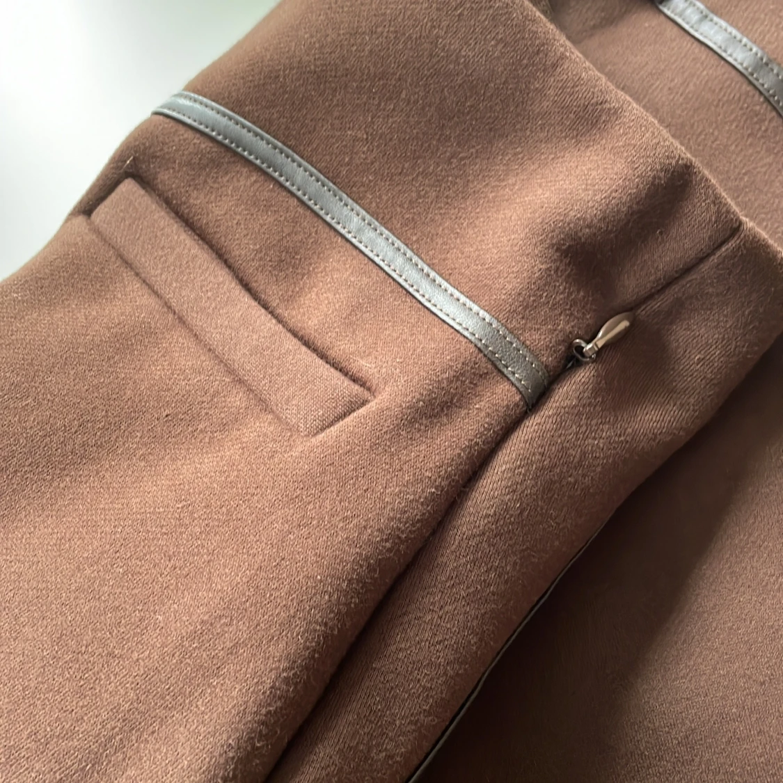 Oanvänd helt nytt Byxa  - 90