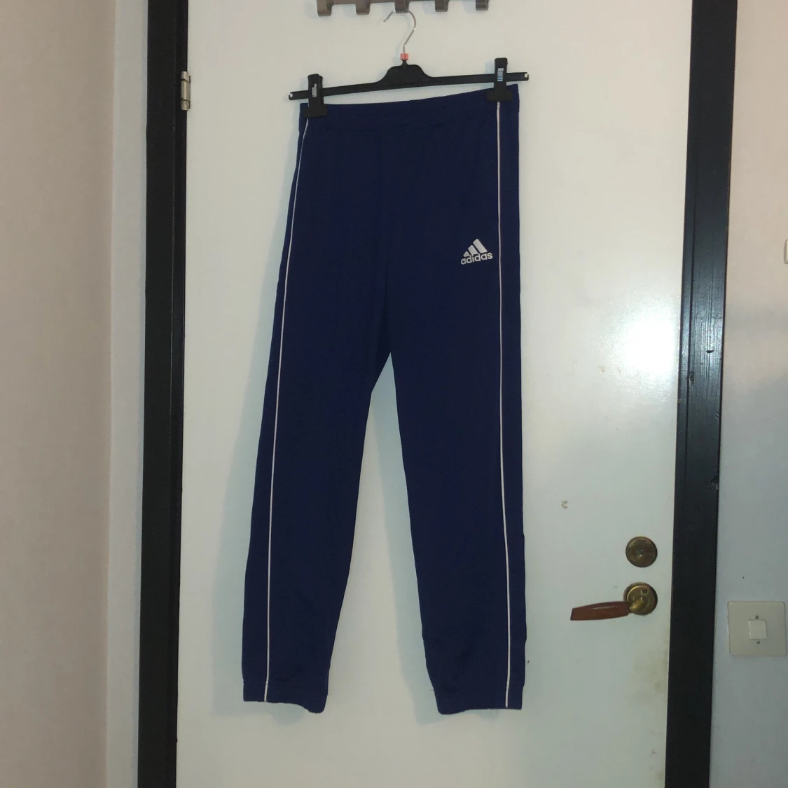 Adidas träning byxor