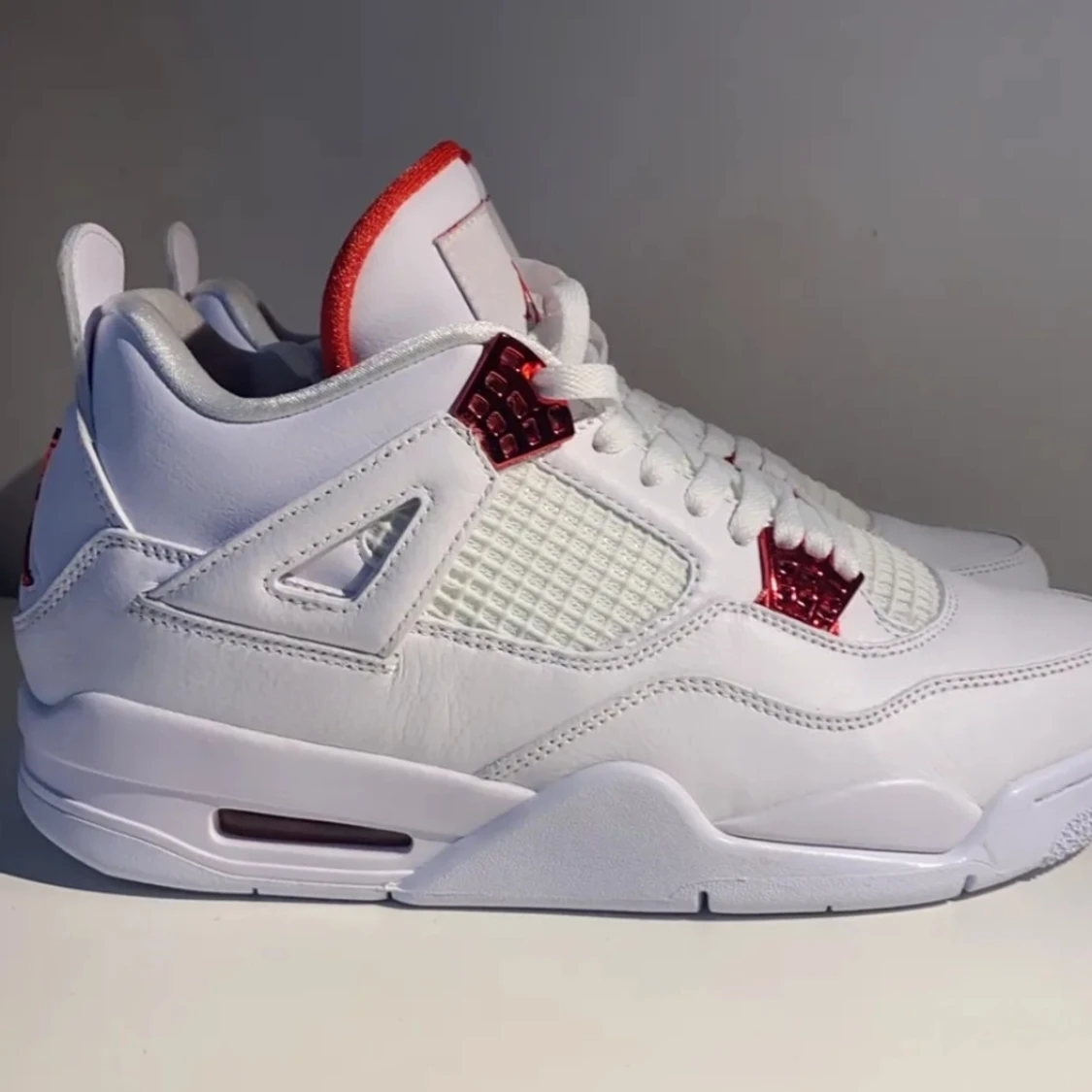 Jordan 4