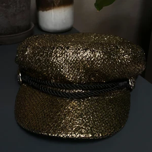 Guldig ”skeppskeps”🎩 - Guldig hatt. Helt oanvänd. 