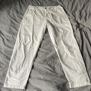 Linnebyxor  -  Vita linnebyxor som jag inte använder. Pris kan diskuteras vid snabb affär 